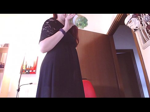 ❤️ Skjav sottomess li jħobb il-qliezet ta' taħt maħmuġin u luscious huwa sfurzat li masturbate wara li jara dan il-video! ❤️ Vidjo porn lilna ☑