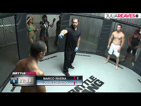 ❤️ Ultimate Fighter fucks tifla numru dritt wara ġlieda fiċ-ċirku ❤️ Vidjo porn lilna ☑